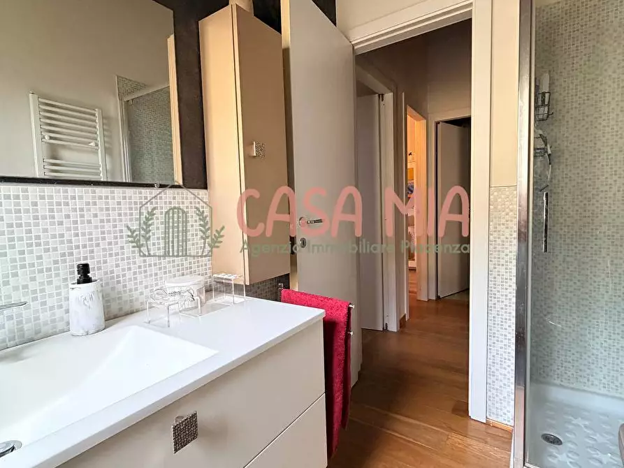 Immagine 25 di Appartamento in vendita  in Via della resistenza a Agazzano