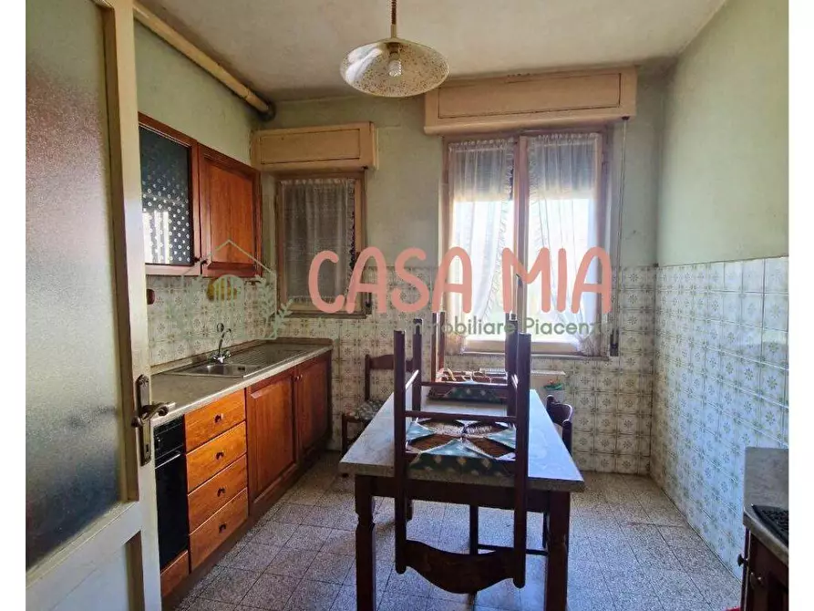 Immagine 7 di Appartamento in vendita  in via roma a Agazzano