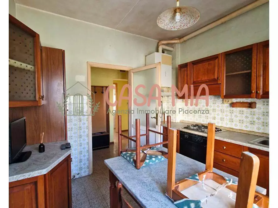 Immagine 9 di Appartamento in vendita  in via roma a Agazzano