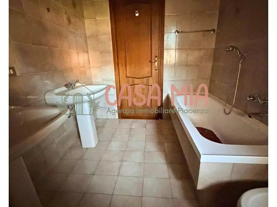 Immagine 20 di Appartamento in vendita  in via pietro nenni a Agazzano