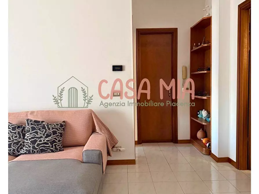 Immagine 2 di Appartamento in vendita  in via alicata a Agazzano