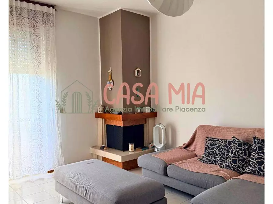 Immagine 5 di Appartamento in vendita  in via alicata a Agazzano