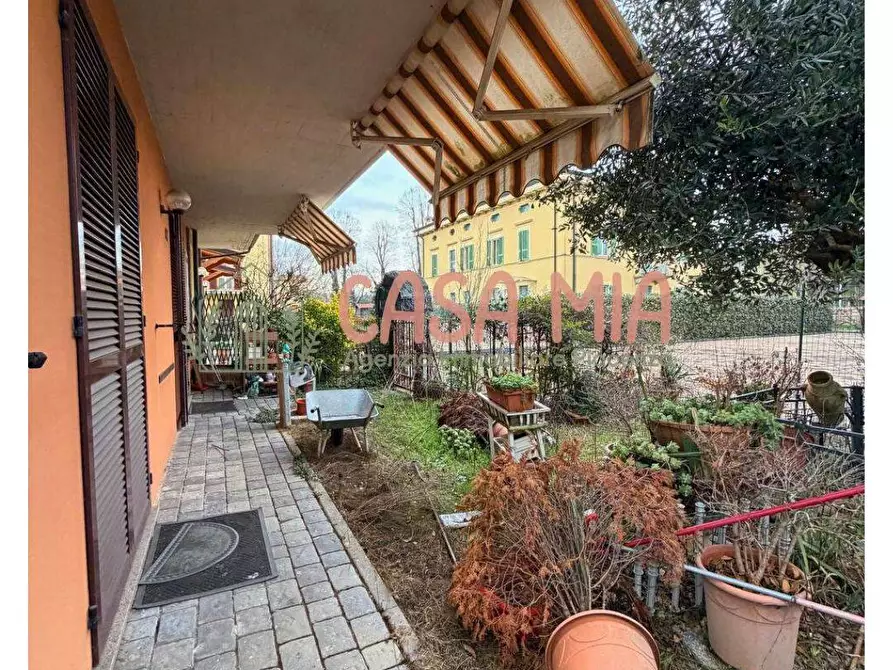 Immagine 4 di Appartamento in vendita  in via roma a Agazzano