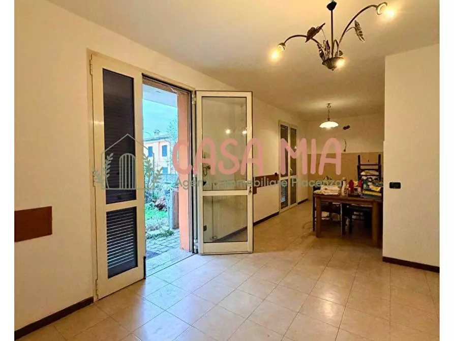 Immagine 13 di Appartamento in vendita  in via roma a Agazzano