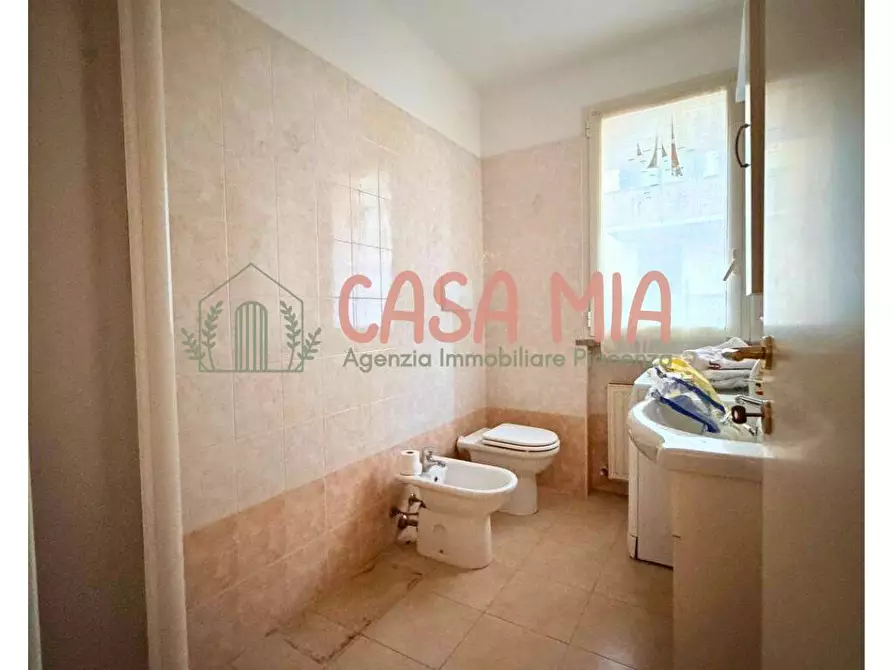 Immagine 22 di Appartamento in vendita  in via roma a Agazzano