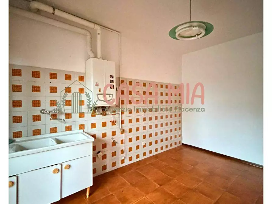 Immagine 4 di Appartamento in vendita  in Via  Alicata a Agazzano