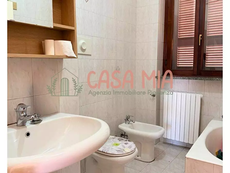 Immagine 26 di Appartamento in vendita  in via emilia ovest a Agazzano