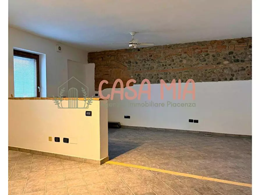 Immagine 2 di Appartamento in vendita  in via agazzano a Agazzano