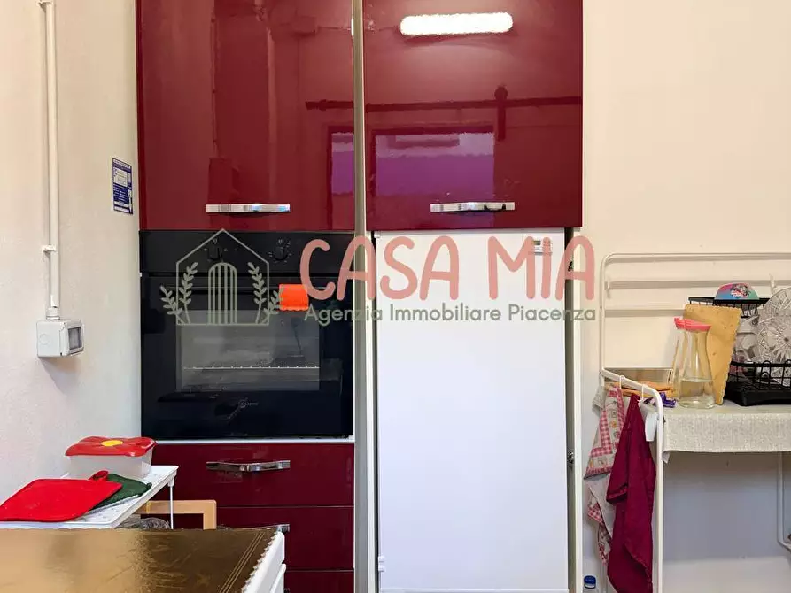 Immagine 3 di Attività commerciale in vendita  in Via Bolzano a Agazzano