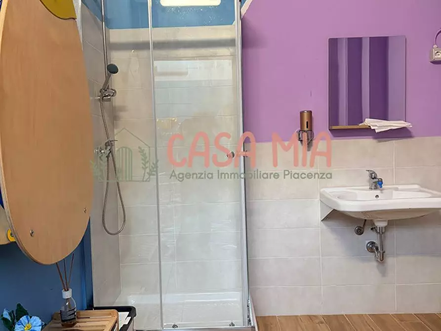 Immagine 12 di Attività commerciale in vendita  in Via Bolzano a Agazzano