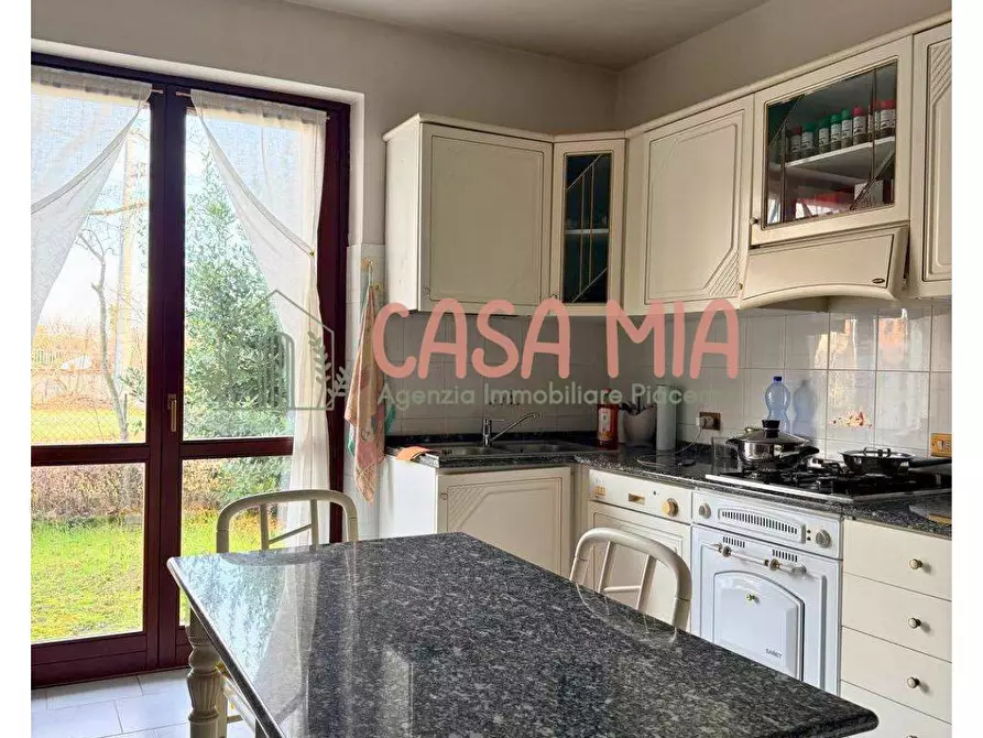 Immagine 15 di Villetta a schiera in vendita  in Via Castello chiapponi a Agazzano