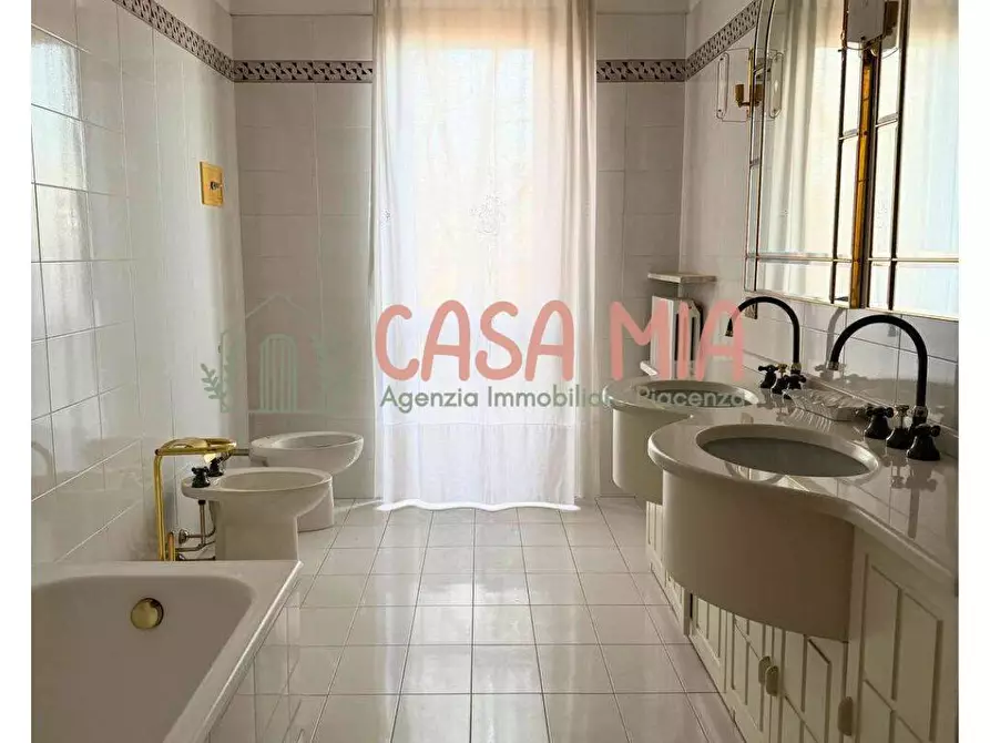 Immagine 28 di Villetta a schiera in vendita  in Via Castello chiapponi a Agazzano