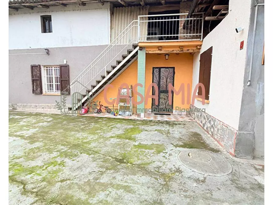 Immagine 1 di Casa indipendente in vendita  in Strada Farnesiana a Piacenza