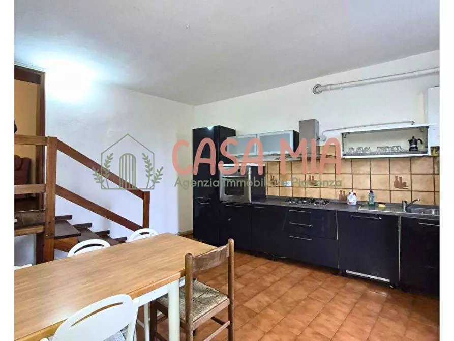 Immagine 2 di Appartamento in vendita  in VIA CRETA a Agazzano