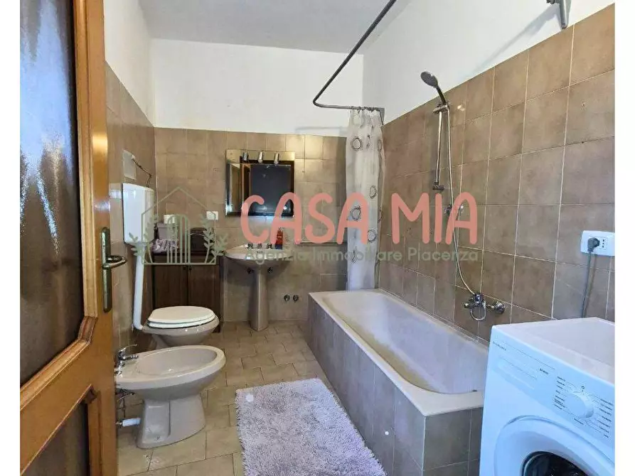 Immagine 29 di Appartamento in vendita  in VIA CRETA a Agazzano