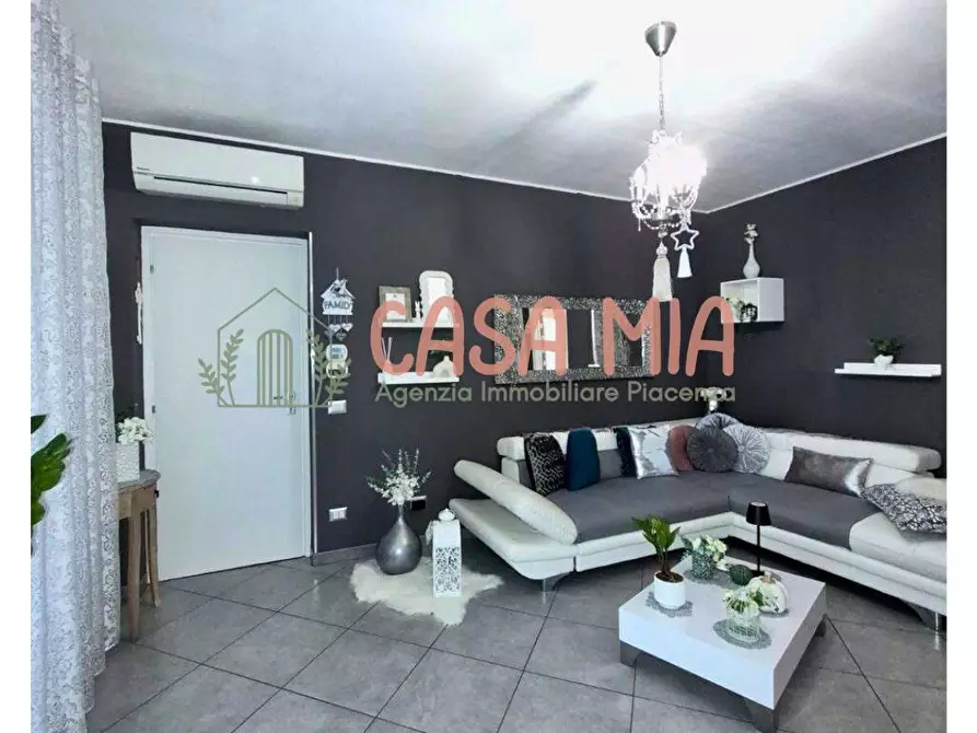 Immagine 1 di Appartamento in vendita  in VIA RISORGIMENTO a Agazzano