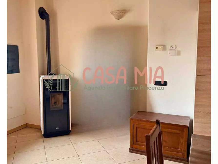 Immagine 2 di Casa semindipendente in vendita  in Località Castel Mantova a Agazzano