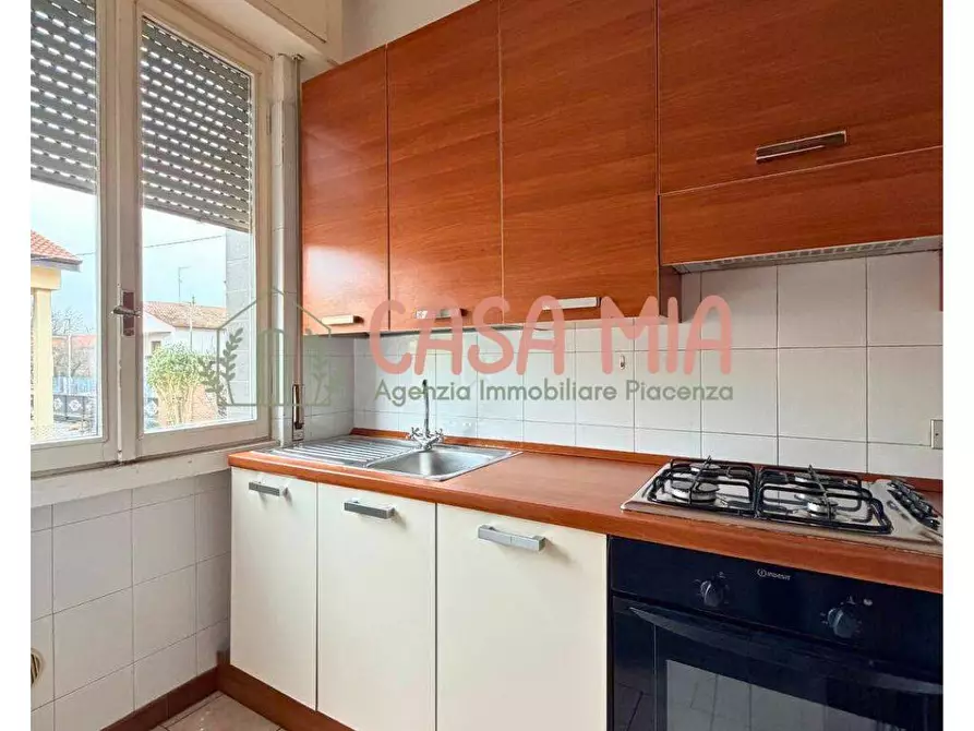 Immagine 1 di Appartamento in vendita  in Via mazzini a Agazzano