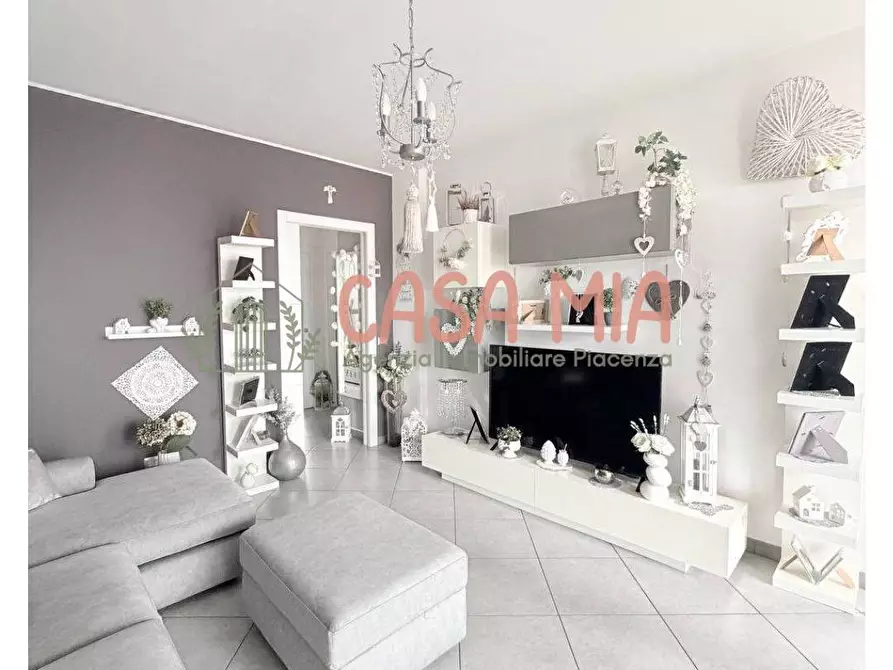 Immagine 2 di Appartamento in vendita  in VIA RISORGIMENTO a Agazzano