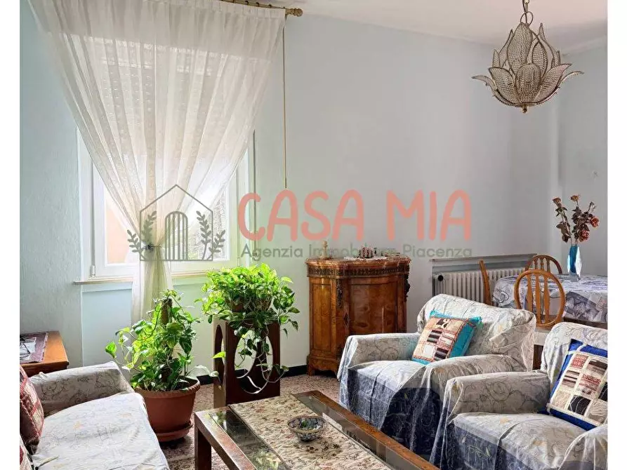 Immagine 2 di Appartamento in vendita  in VIA ALESSANDRIA a Piacenza