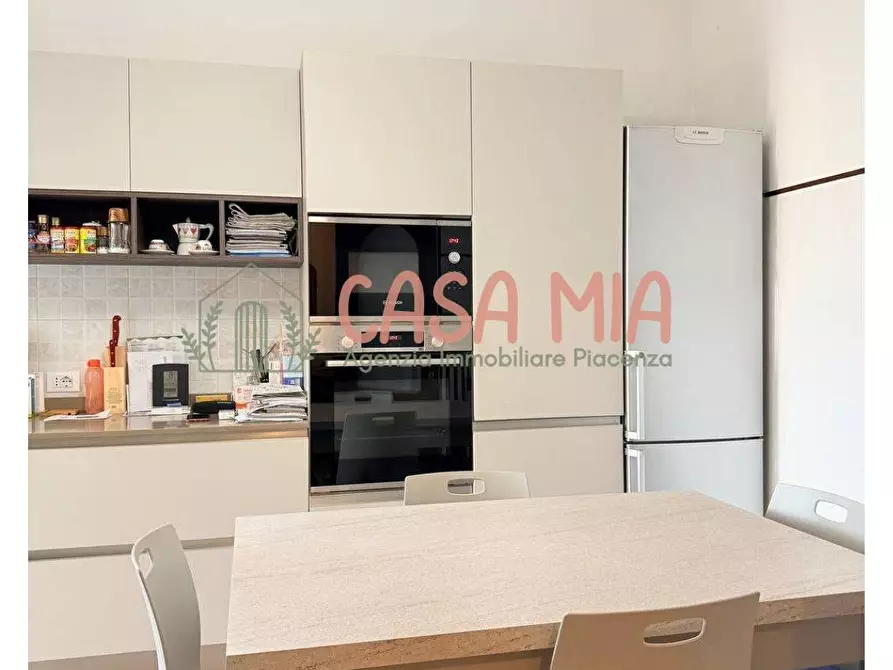 Immagine 11 di Appartamento in vendita  in VIA ALESSANDRIA a Piacenza