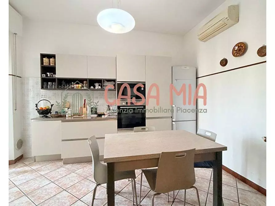 Immagine 12 di Appartamento in vendita  in VIA ALESSANDRIA a Piacenza