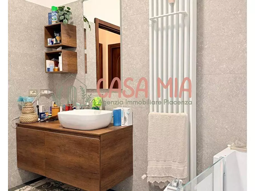 Immagine 21 di Appartamento in vendita  in VIA ALESSANDRIA a Piacenza