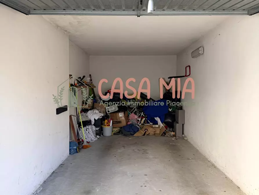 Immagine 3 di Box auto in vendita  in via masina a Agazzano