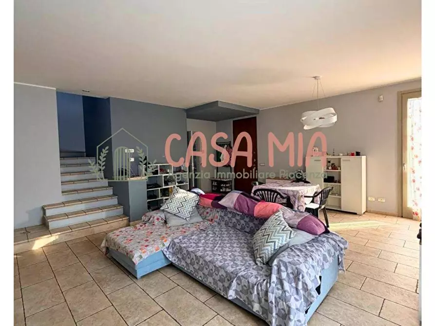 Immagine 3 di Casa semindipendente in vendita  in località Bossina a Agazzano