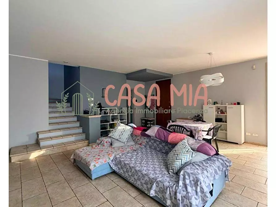 Immagine 5 di Casa semindipendente in vendita  in località Bossina a Agazzano