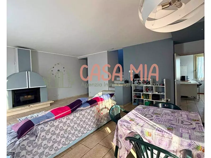 Immagine 6 di Casa semindipendente in vendita  in località Bossina a Agazzano