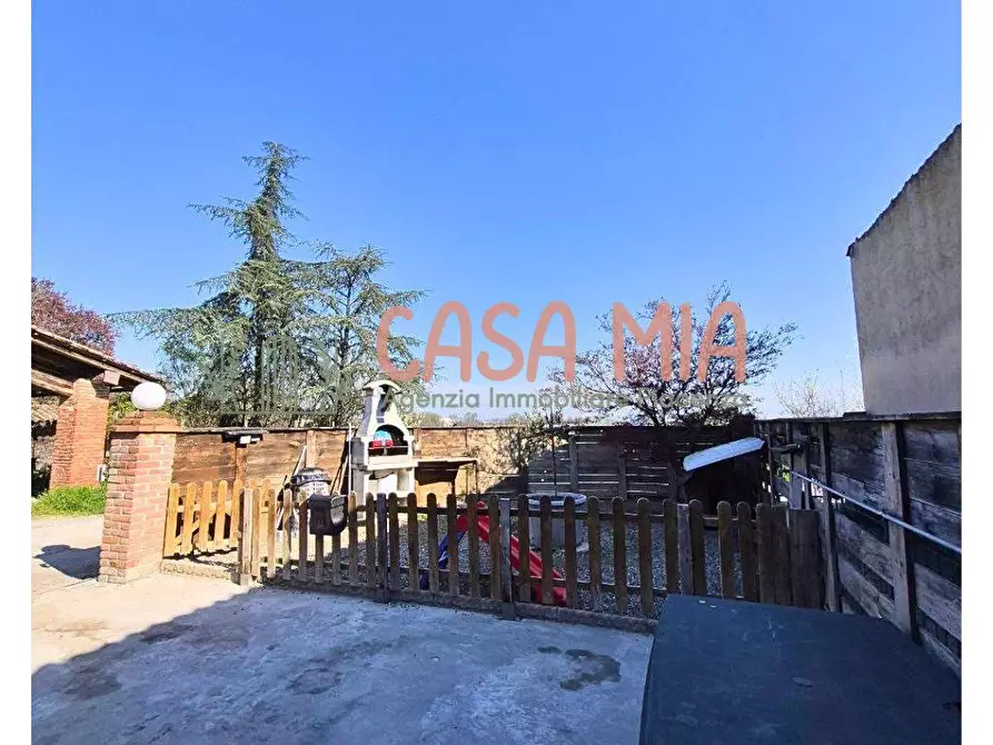 Immagine 2 di Appartamento in vendita  in VIA MALVICINO a Agazzano