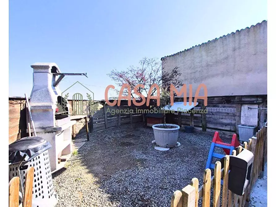 Immagine 4 di Appartamento in vendita  in VIA MALVICINO a Agazzano