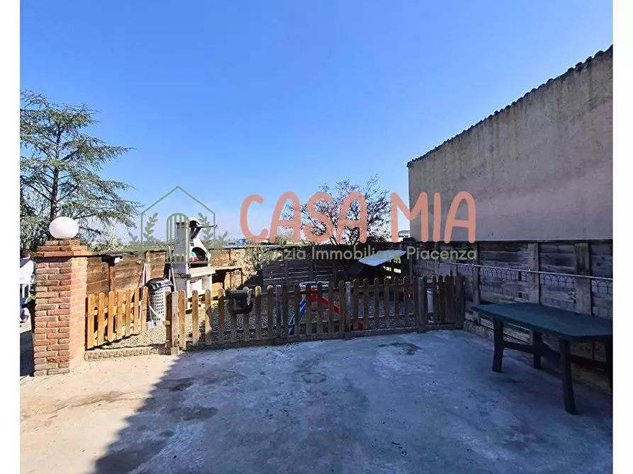 Immagine 8 di Appartamento in vendita  in VIA MALVICINO a Agazzano