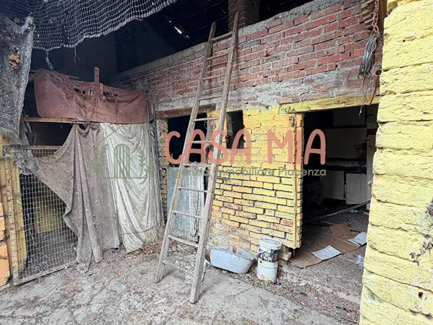 Immagine 16 di Casa semindipendente in vendita  in Via Case Chiesa a Agazzano