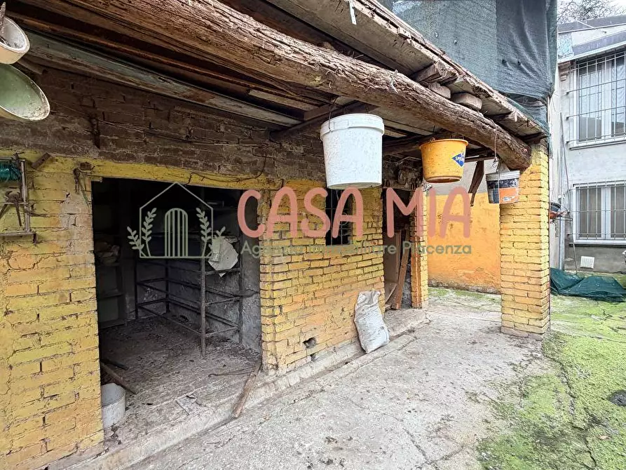 Immagine 18 di Casa semindipendente in vendita  in Via Case Chiesa a Agazzano