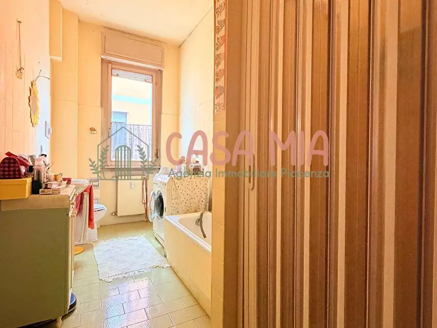 Immagine 17 di Appartamento in vendita  in Via Pietro mascagni a Piacenza