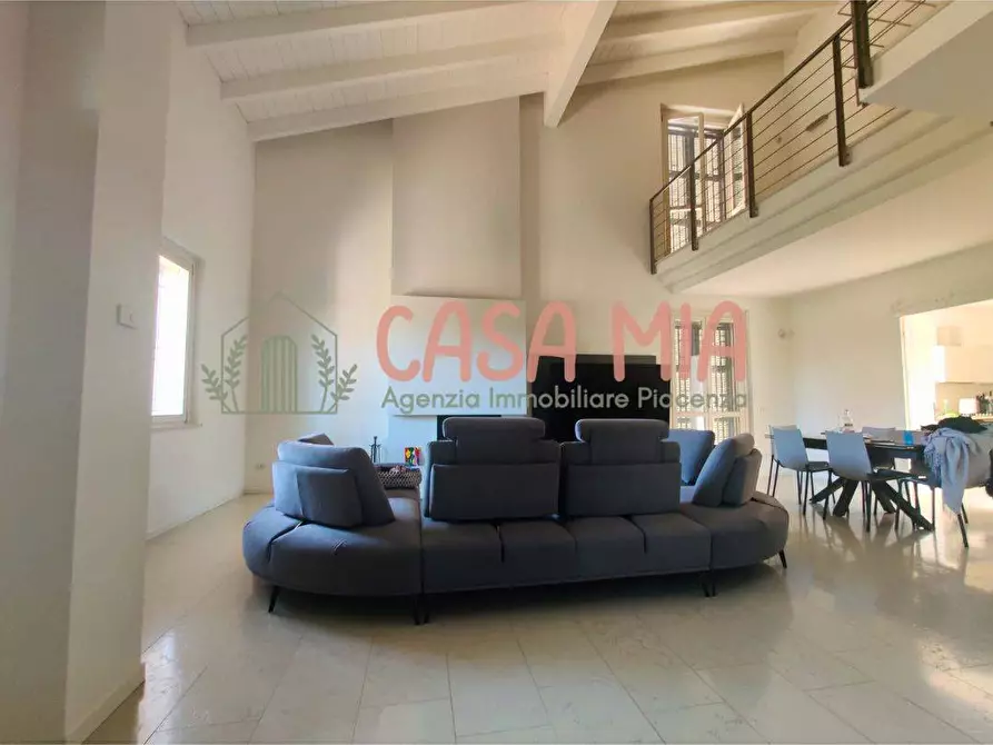 Immagine 4 di Villa in vendita  in Via Madre Teresa Di calcutta a Agazzano