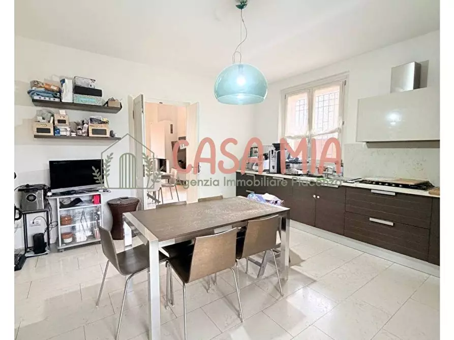 Immagine 13 di Villa in vendita  in Via Madre Teresa Di calcutta a Agazzano