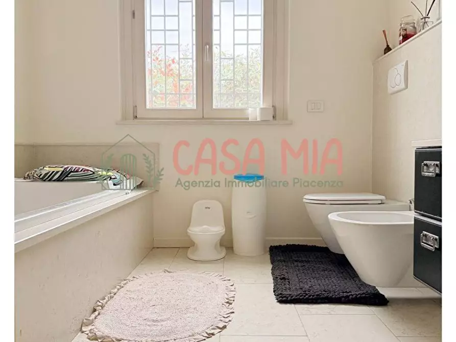 Immagine 35 di Villa in vendita  in Via Madre Teresa Di calcutta a Agazzano