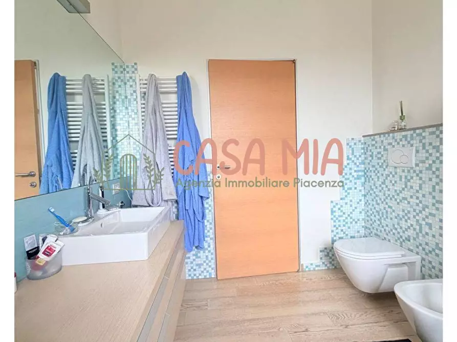 Immagine 40 di Villa in vendita  in Via Madre Teresa Di calcutta a Agazzano