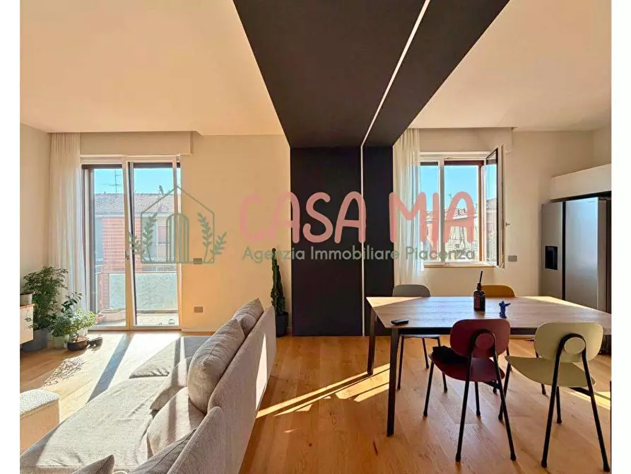 Immagine 5 di Appartamento in vendita  in Via pietro cella a Piacenza