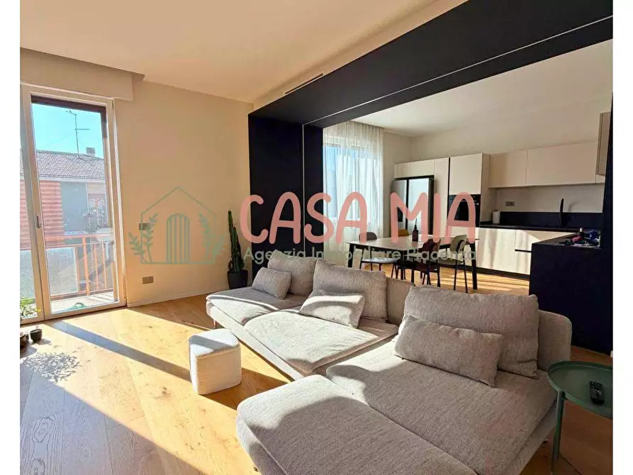 Immagine 1 di Appartamento in vendita  in Via pietro cella a Piacenza