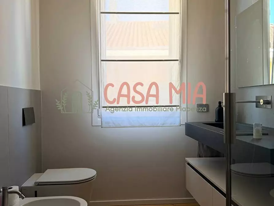 Immagine 26 di Appartamento in vendita  in Via pietro cella a Piacenza