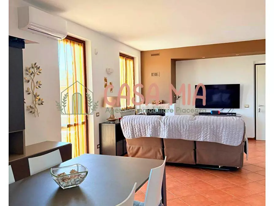 Immagine 10 di Appartamento in vendita  in Via Guareschi a Agazzano