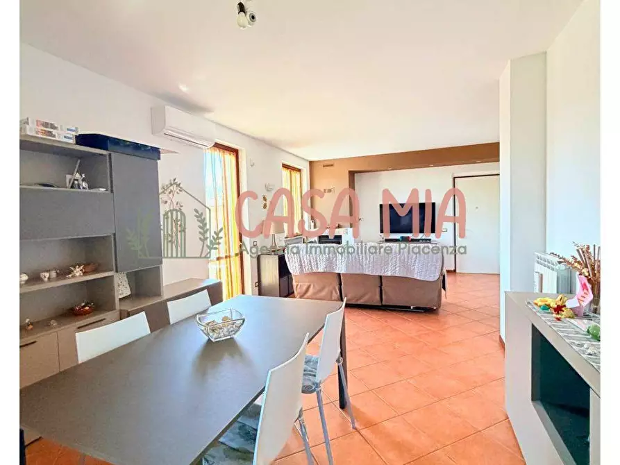 Immagine 1 di Appartamento in vendita  in Via Guareschi a Agazzano