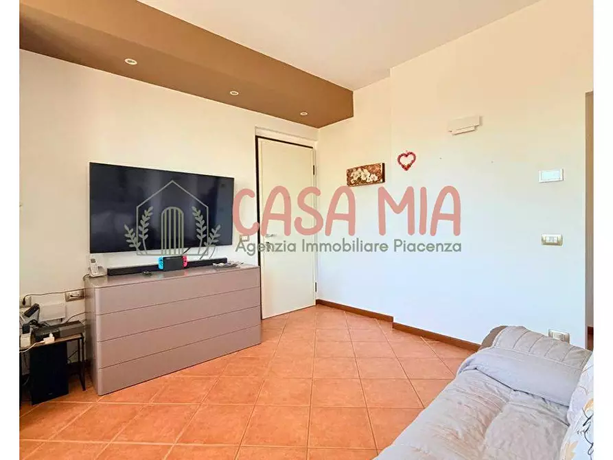 Immagine 13 di Appartamento in vendita  in Via Guareschi a Agazzano