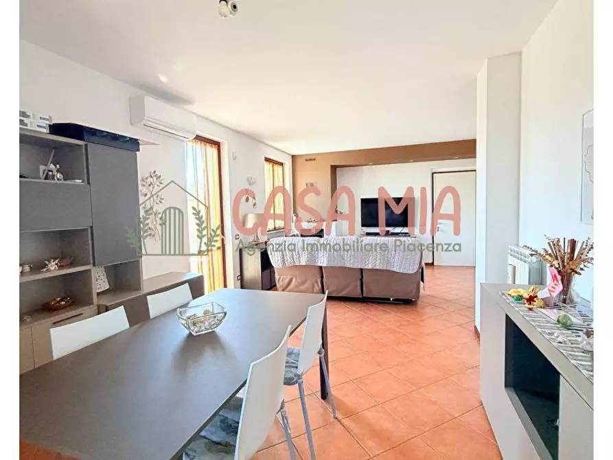 Immagine 14 di Appartamento in vendita  in Via Guareschi a Agazzano