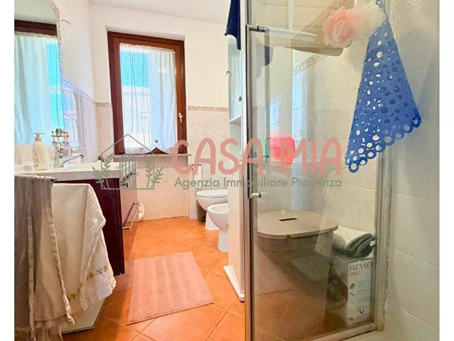 Immagine 31 di Appartamento in vendita  in Via Guareschi a Agazzano