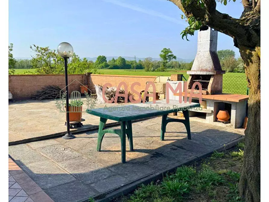 Immagine 4 di Casa semindipendente in vendita  in VIA ROMA a Agazzano
